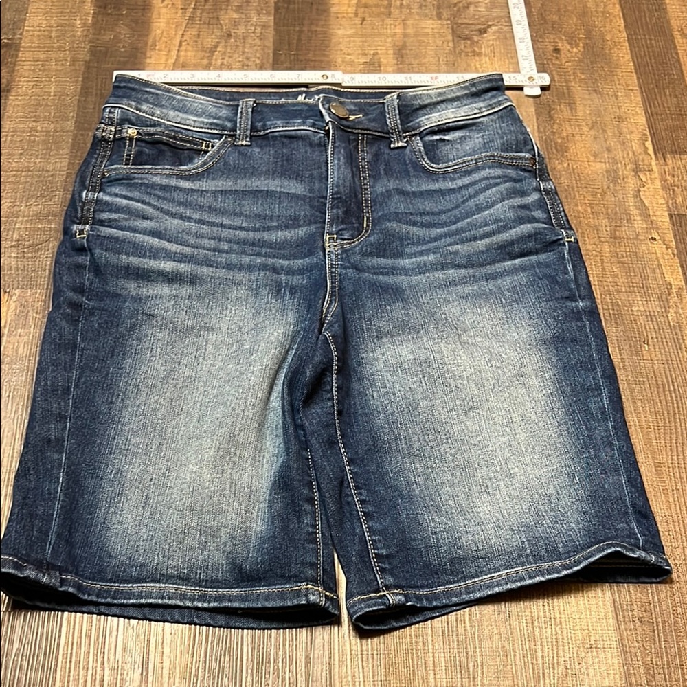 Everflex High Rise Women’s Rolled Hem 10in Bermuda Shorts sz 8 Faded Stretch Y2K